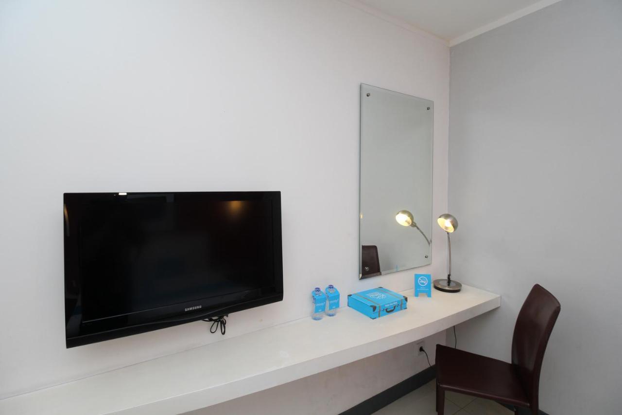 Airy Glodok Pinangsia Raya Jakarta Hotell Eksteriør bilde