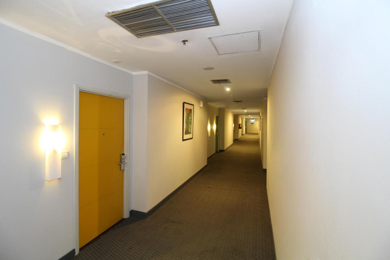 Airy Glodok Pinangsia Raya Jakarta Hotell Eksteriør bilde